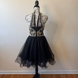 Stunning Baroque-Style Formal Dress – Perfect for Homecoming or Prom! Small